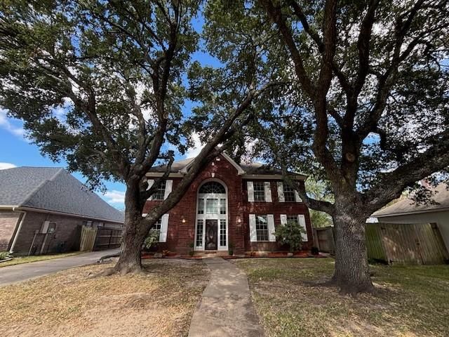 4712 Broadmoor Drive, League City, TX 77573