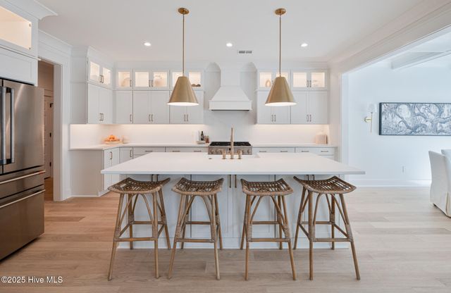 385 Crow Creek Drive NW, Calabash, NC 28467