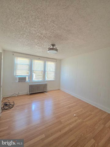 1992 ELSTON ST, Philadelphia, PA 19138
