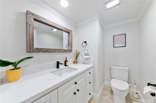 1312 Dubonnet Court, Oak Park, CA 91377