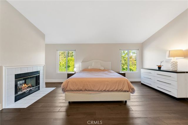 1312 Dubonnet Court, Oak Park, CA 91377