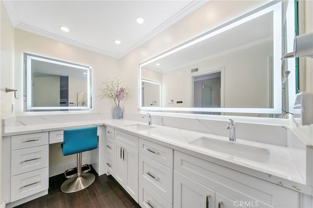 1312 Dubonnet Court, Oak Park, CA 91377