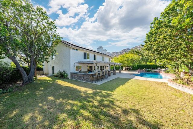 1312 Dubonnet Court, Oak Park, CA 91377