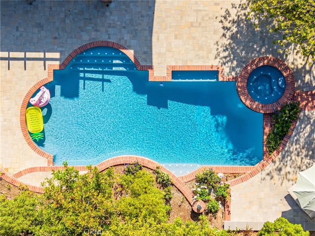 1312 Dubonnet Court, Oak Park, CA 91377