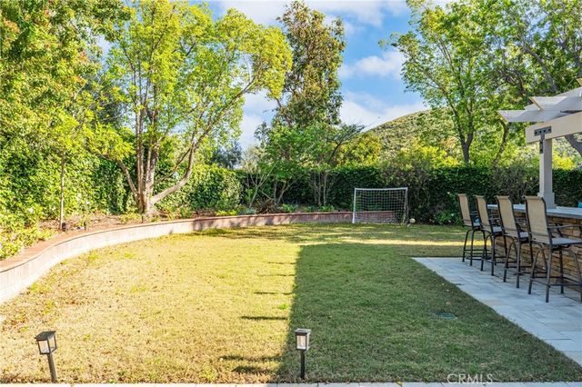 1312 Dubonnet Court, Oak Park, CA 91377
