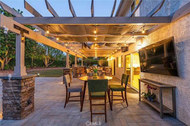1312 Dubonnet Court, Oak Park, CA 91377