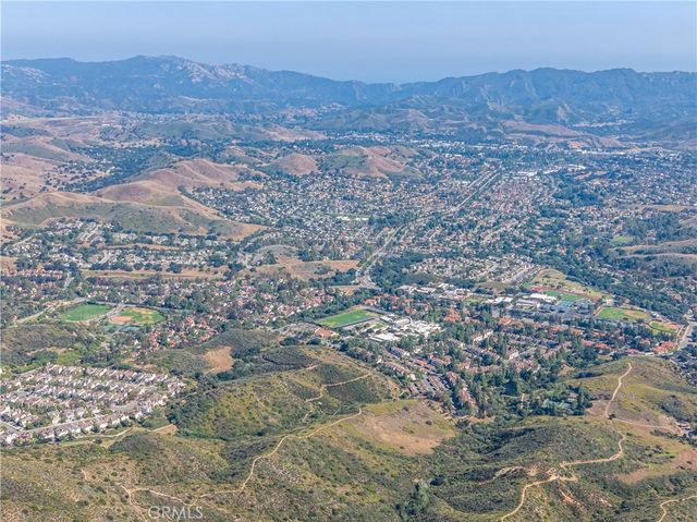 1312 Dubonnet Court, Oak Park, CA 91377