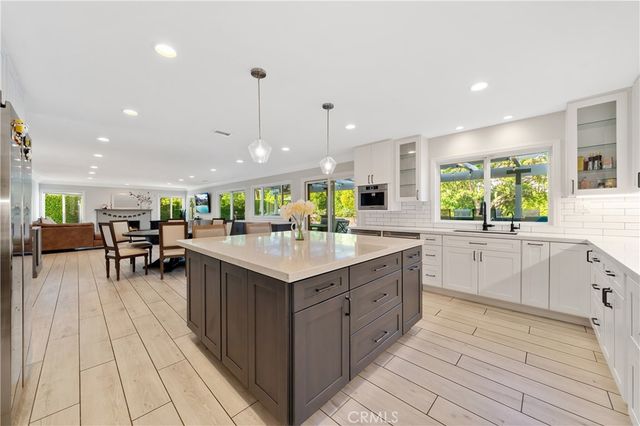 1312 Dubonnet Court, Oak Park, CA 91377