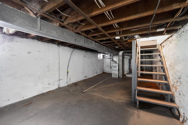 621 W Watkins Street, Covington, KY 41011