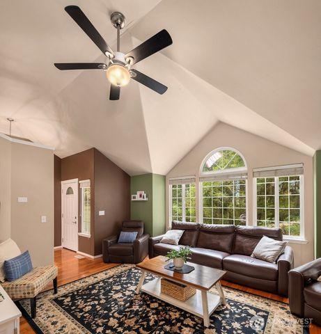 1581 SE Dews Lane, Port Orchard, WA 98367