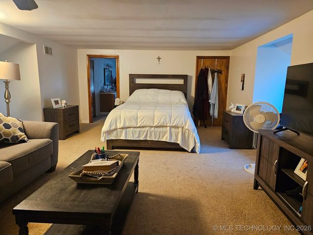 13037 E 590 Road, Locust Grove, OK 74352