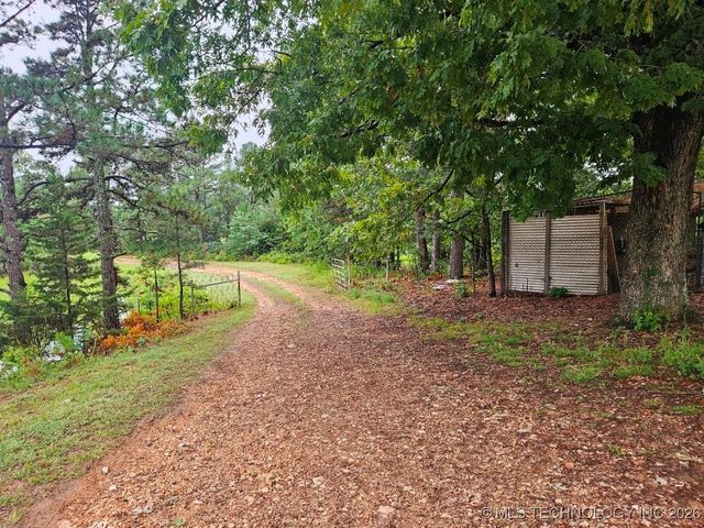 13037 E 590 Road, Locust Grove, OK 74352