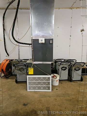 13037 E 590 Road, Locust Grove, OK 74352