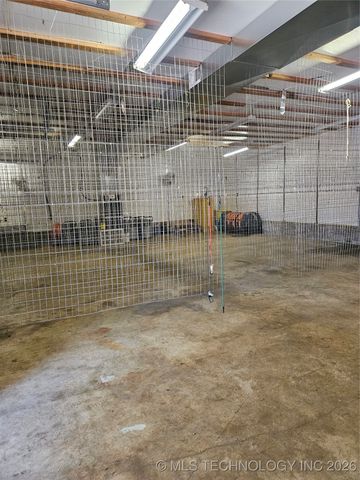 13037 E 590 Road, Locust Grove, OK 74352