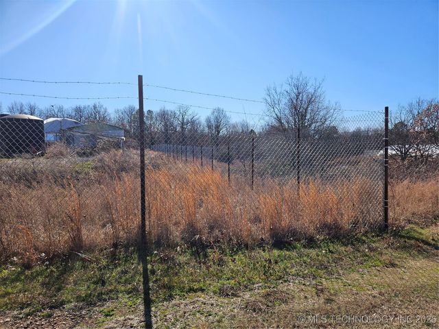 13037 E 590 Road, Locust Grove, OK 74352