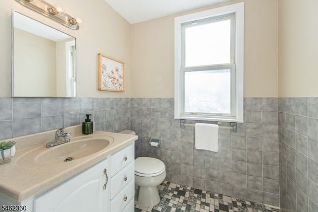 65 Osborne St, Glen Ridge Boro Twp., NJ 07028