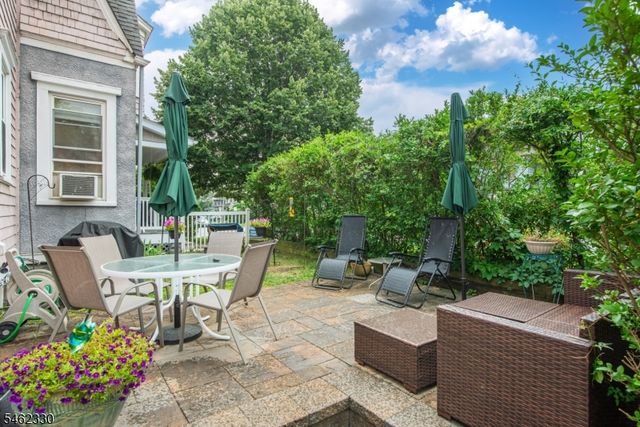 65 Osborne St, Glen Ridge Boro Twp., NJ 07028