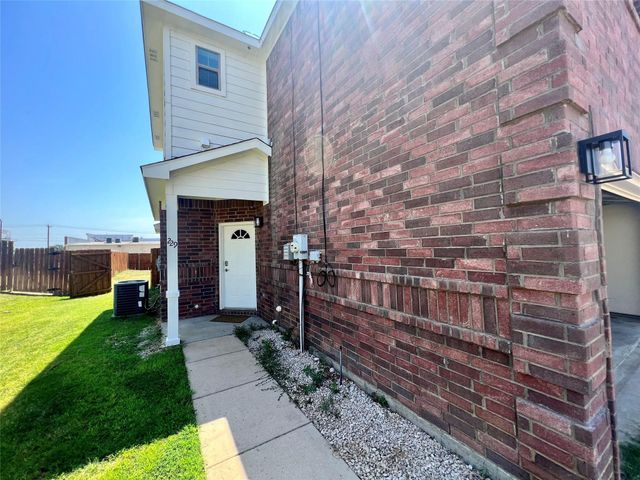 229 Irick Court, Aubrey, TX 76227