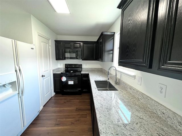 229 Irick Court, Aubrey, TX 76227