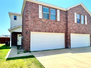 229 Irick Court, Aubrey, TX 76227