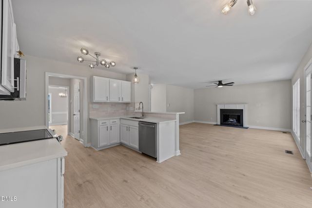 115 Stacy Lane, Raeford, NC 28376