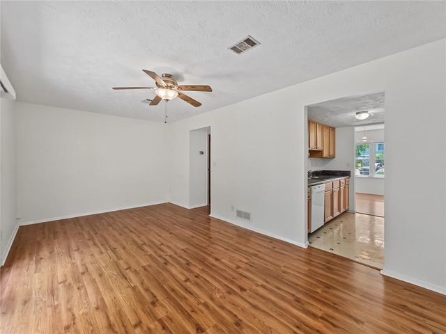 6437 Meadow Rue Drive, Peachtree Corners, GA 30092