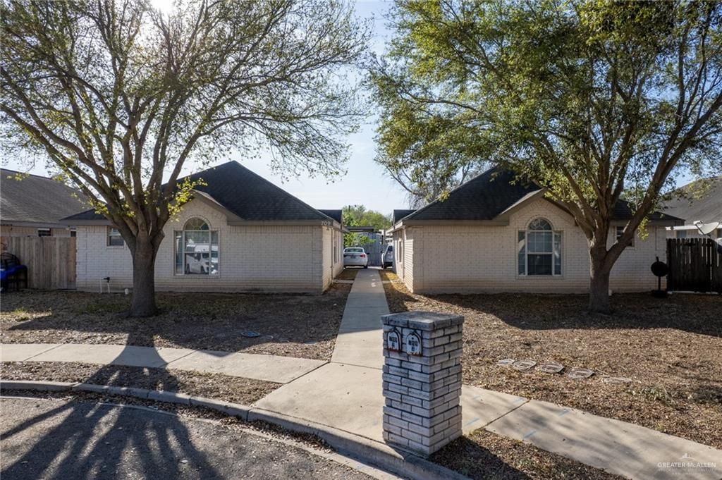 709 La Mancha Drive, Edinburg, TX 78541