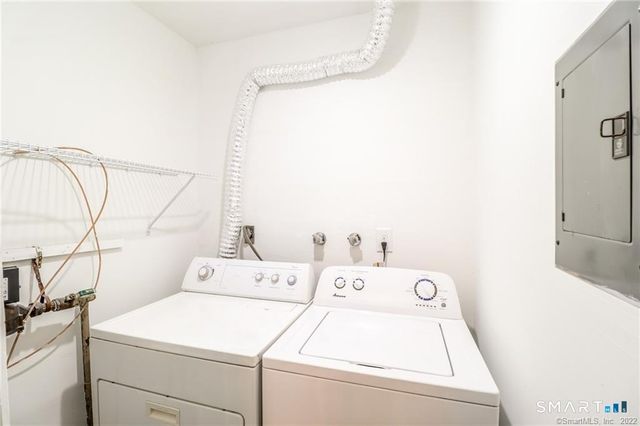 81-95 Park Avenue 201, Danbury, CT 06810