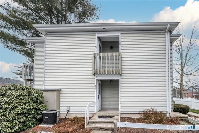 81-95 Park Avenue 201, Danbury, CT 06810