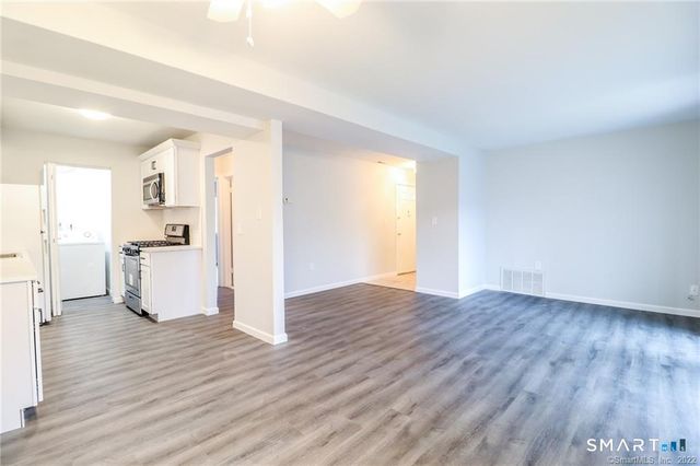 81-95 Park Avenue 201, Danbury, CT 06810