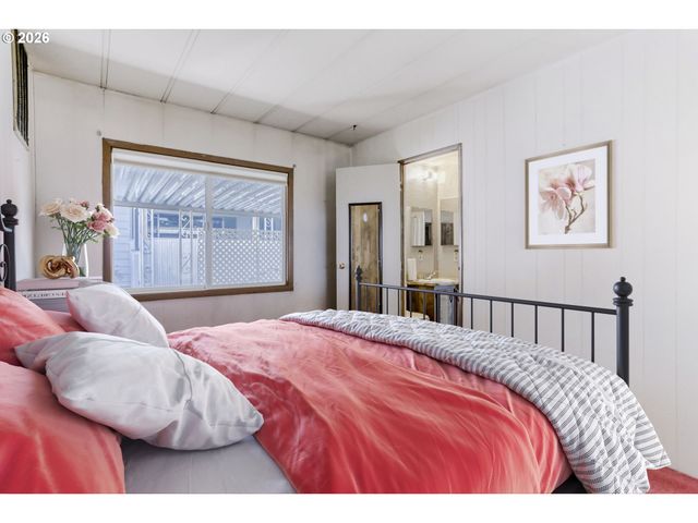 17401 Se 39TH St 90, Vancouver, WA 98683