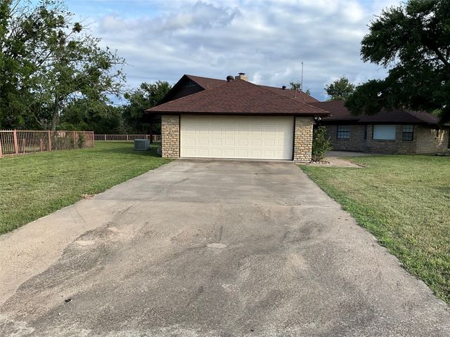 999 W Boynton, Hamilton, TX 76531