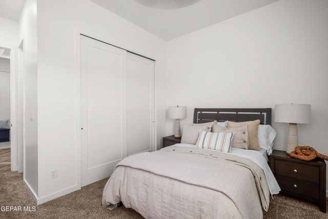 1816 Schyler Love Lane, El Paso, TX 79928