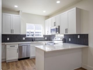 210 W Mockingbird LN 5, Austin, TX 78745