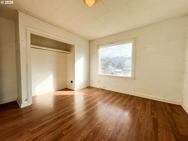 317 Nw 3RD Ave, John Day, OR 97845