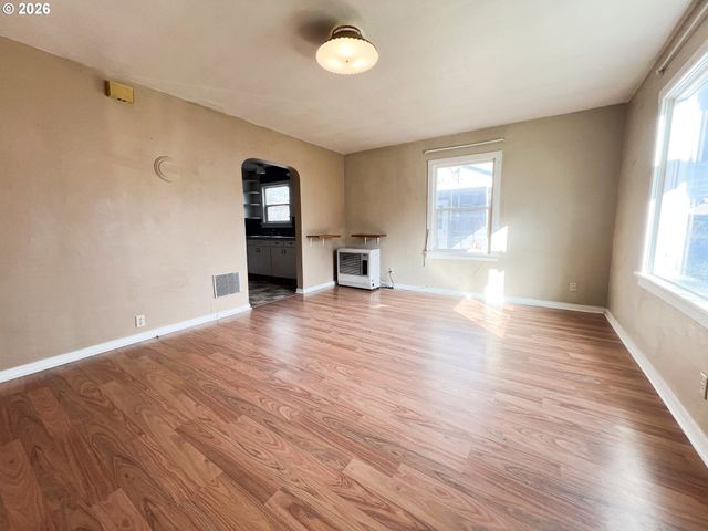 317 Nw 3RD Ave, John Day, OR 97845