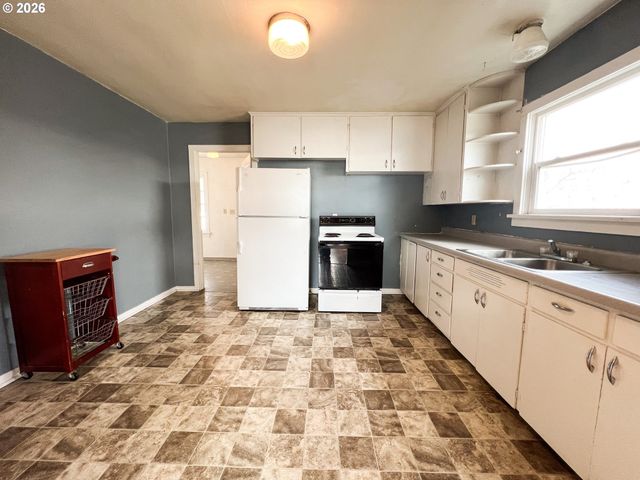 317 Nw 3RD Ave, John Day, OR 97845