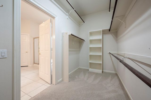 22 W Windsor Hills Circle, Conroe, TX 77384