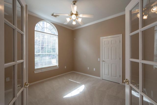 22 W Windsor Hills Circle, Conroe, TX 77384