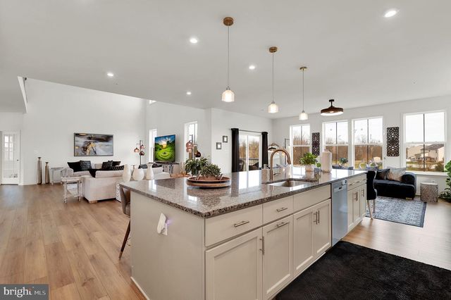 9430 ALLOWAY DR, Hagerstown, MD 21740