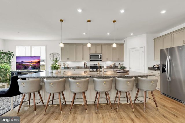 9430 ALLOWAY DR, Hagerstown, MD 21740