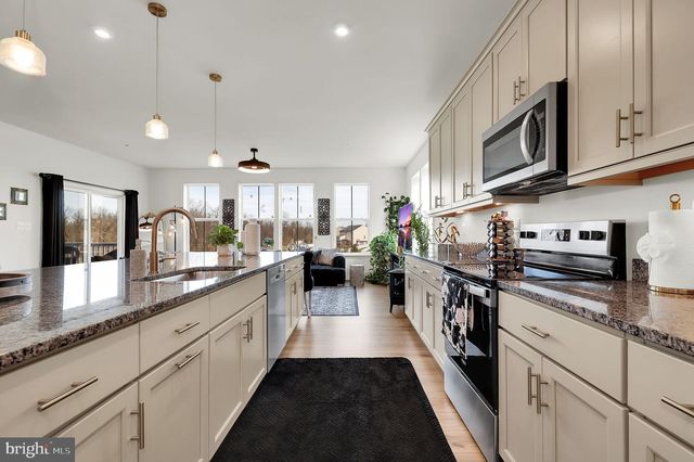 9430 ALLOWAY DR, Hagerstown, MD 21740