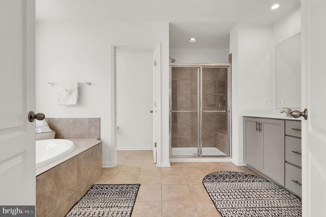 9430 ALLOWAY DR, Hagerstown, MD 21740