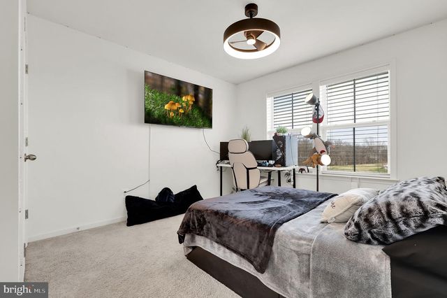 9430 ALLOWAY DR, Hagerstown, MD 21740