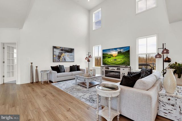 9430 ALLOWAY DR, Hagerstown, MD 21740