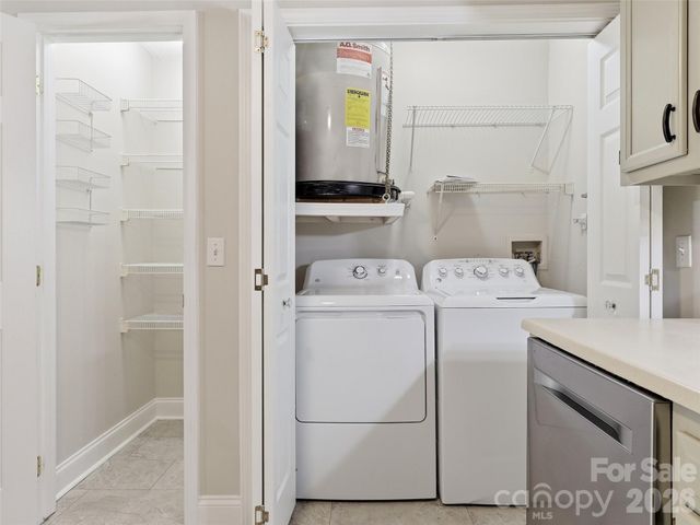 42 Queen Road D, Candler, NC 28715