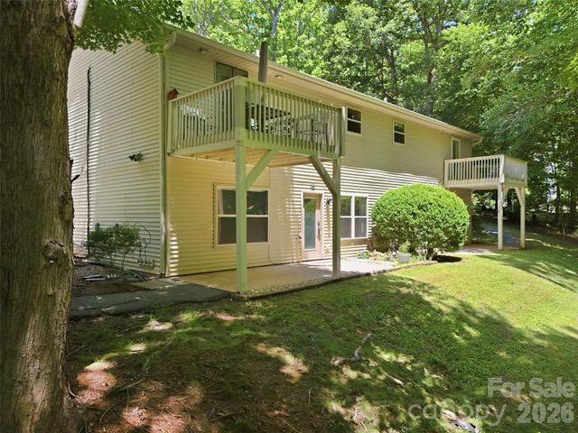 42 Queen Road D, Candler, NC 28715