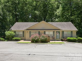 42 Queen Road D, Candler, NC 28715