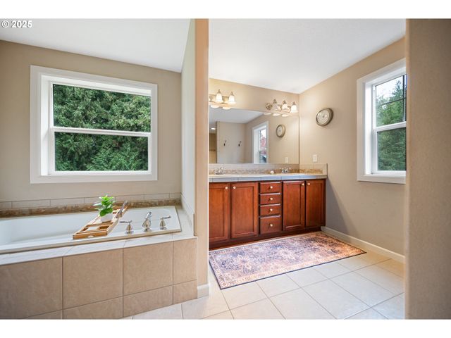 7411 Se COTTRELL Rd, Gresham, OR 97080