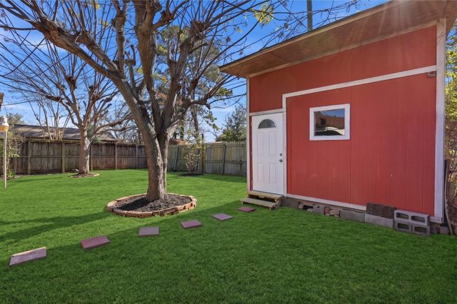 2716 Windsor Lane, Pasadena, TX 77506